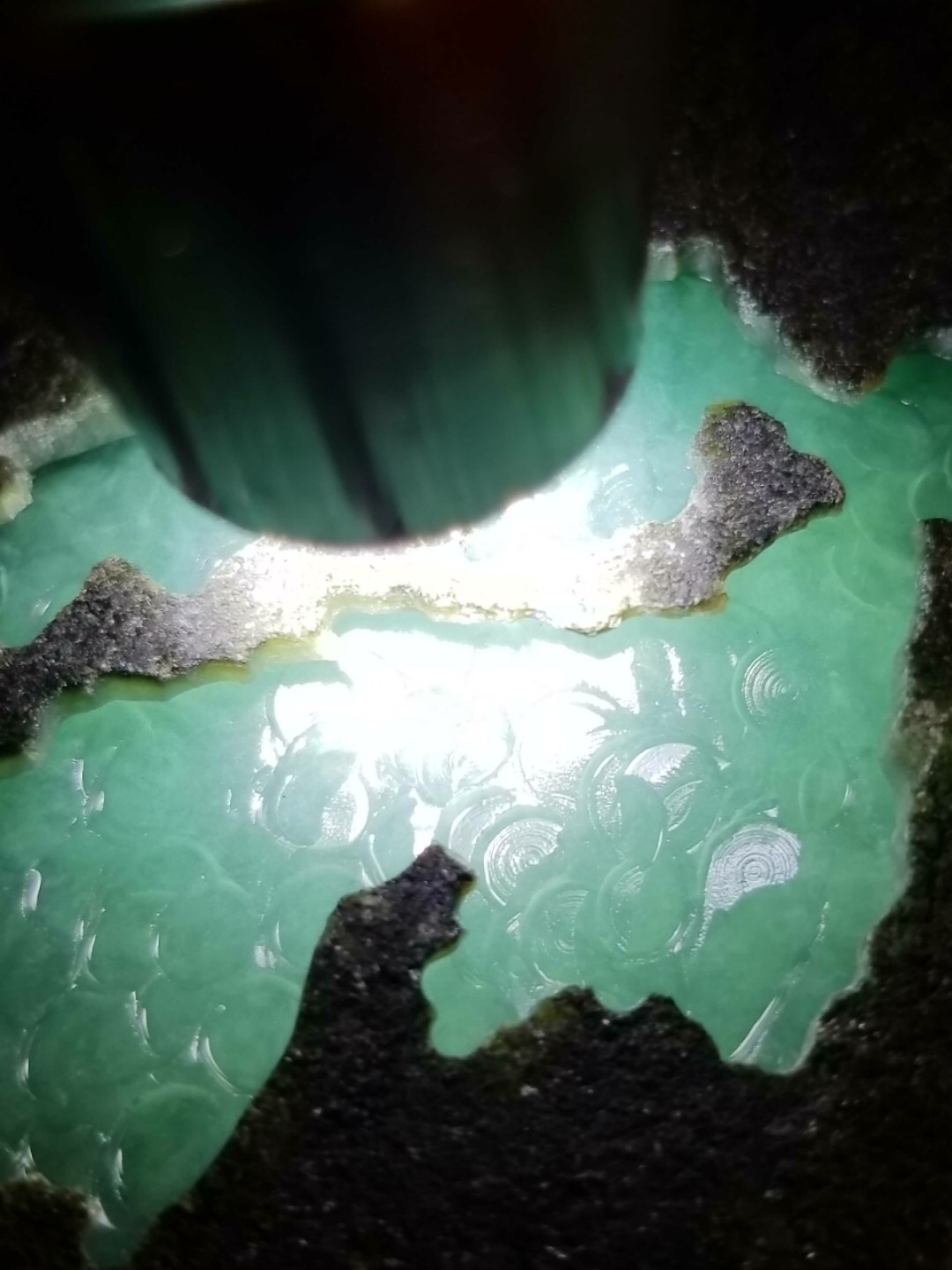 秒杀价3688得新货1.8公斤实力精品莫西沙料子一个。完美开