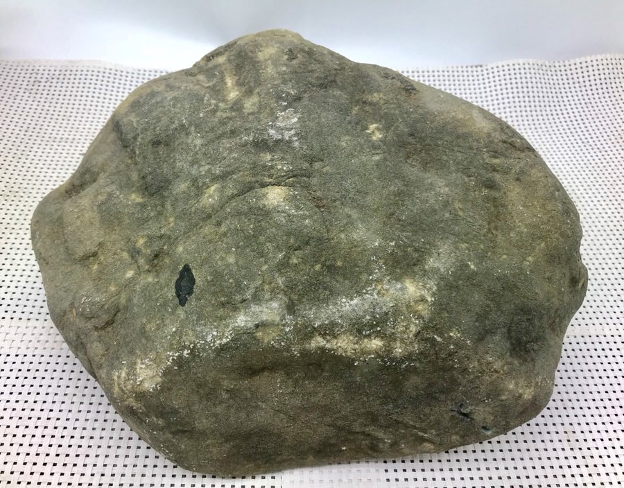 13.15公斤莫西沙开窗满色手镯料品相好皮壳完整翻砂均匀细腻