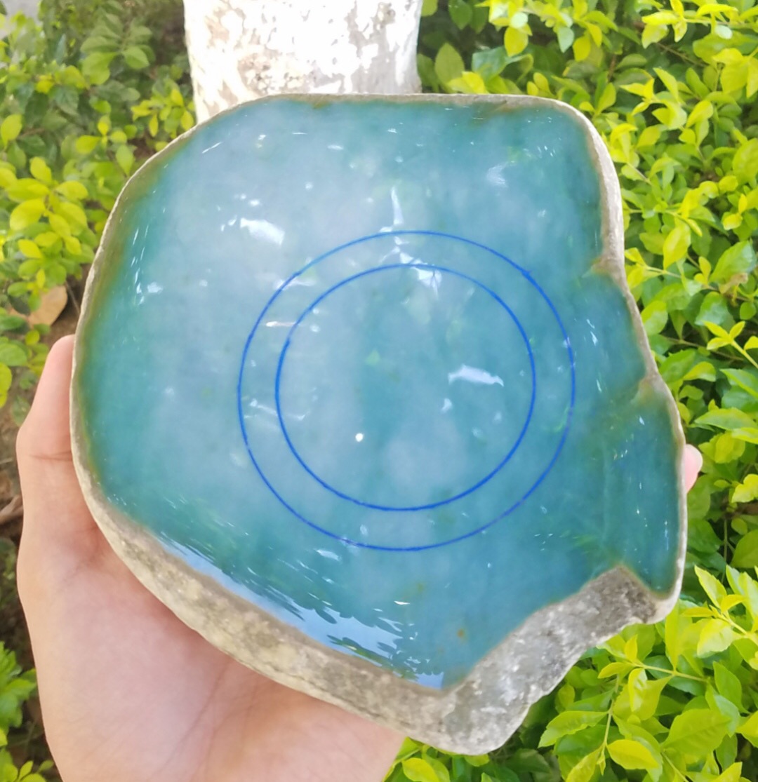 老坑莫西沙精品改口手镯料2.45公斤料子形状特别的好底色色泽