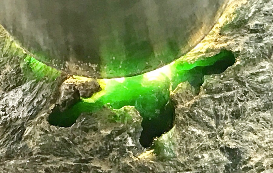 秒杀价3999得900克莫西沙开窗手镯色料品相好皮壳完整多处