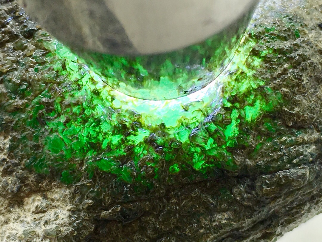 460克莫西沙全赌脱沙冰种晴底挂件大牌料皮壳完整品相好翻沙均