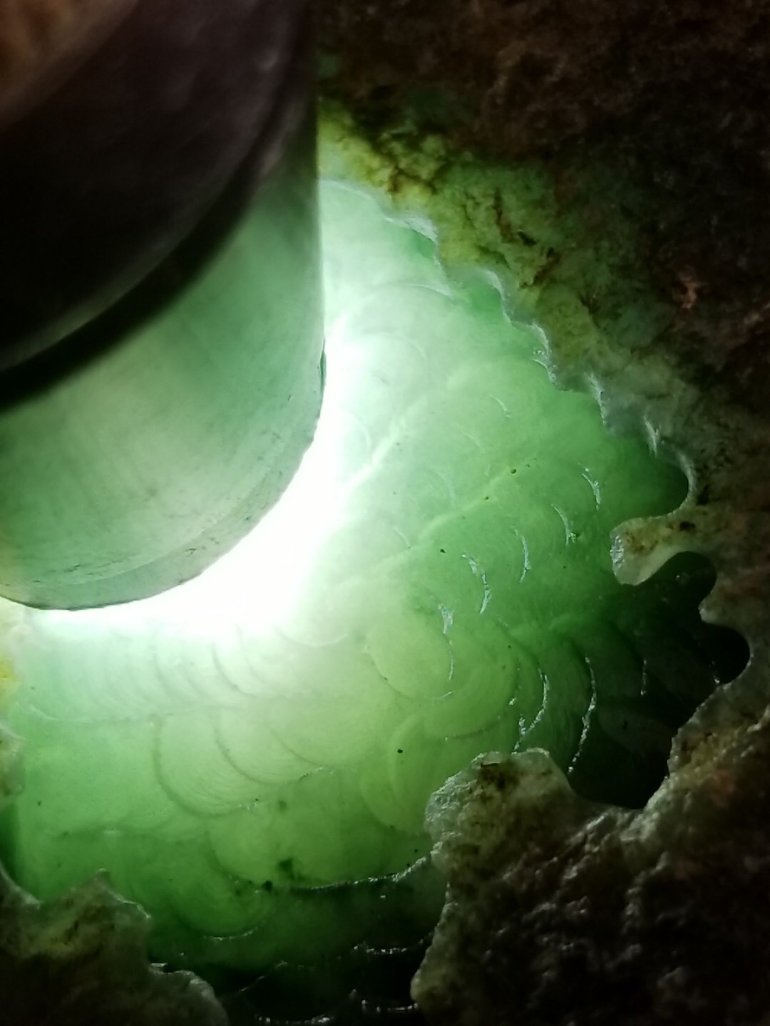 秒杀价2588得新货2.8公斤莫西沙开口冰种小精品一枚肉细种