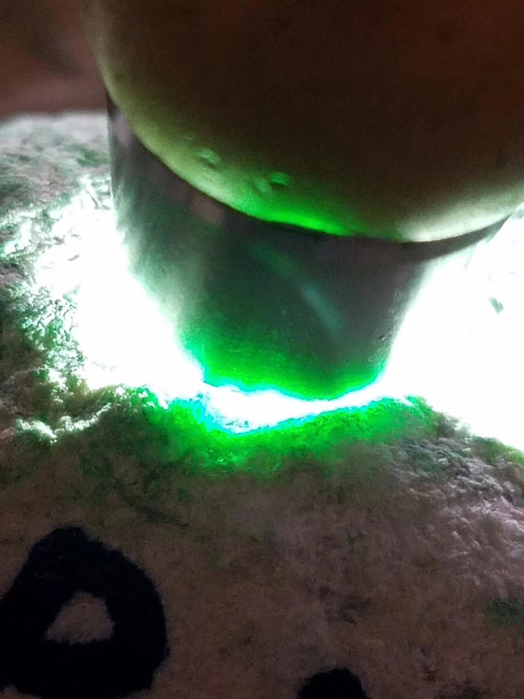 秒杀价999得老坑木那色料种老水头色辣色阳全身都是色赌满色牌
