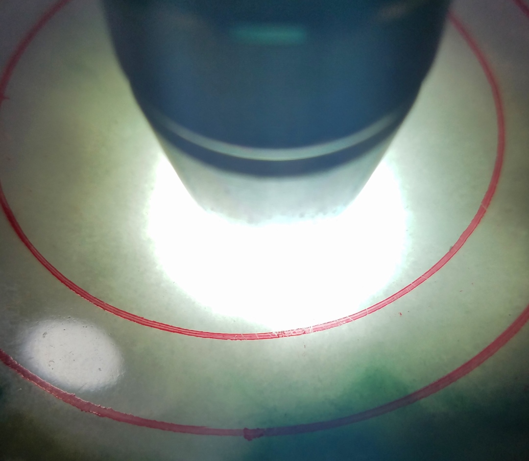 秒杀价6600得莫西沙改口手镯料2.45公斤淡淡的春带点卯水