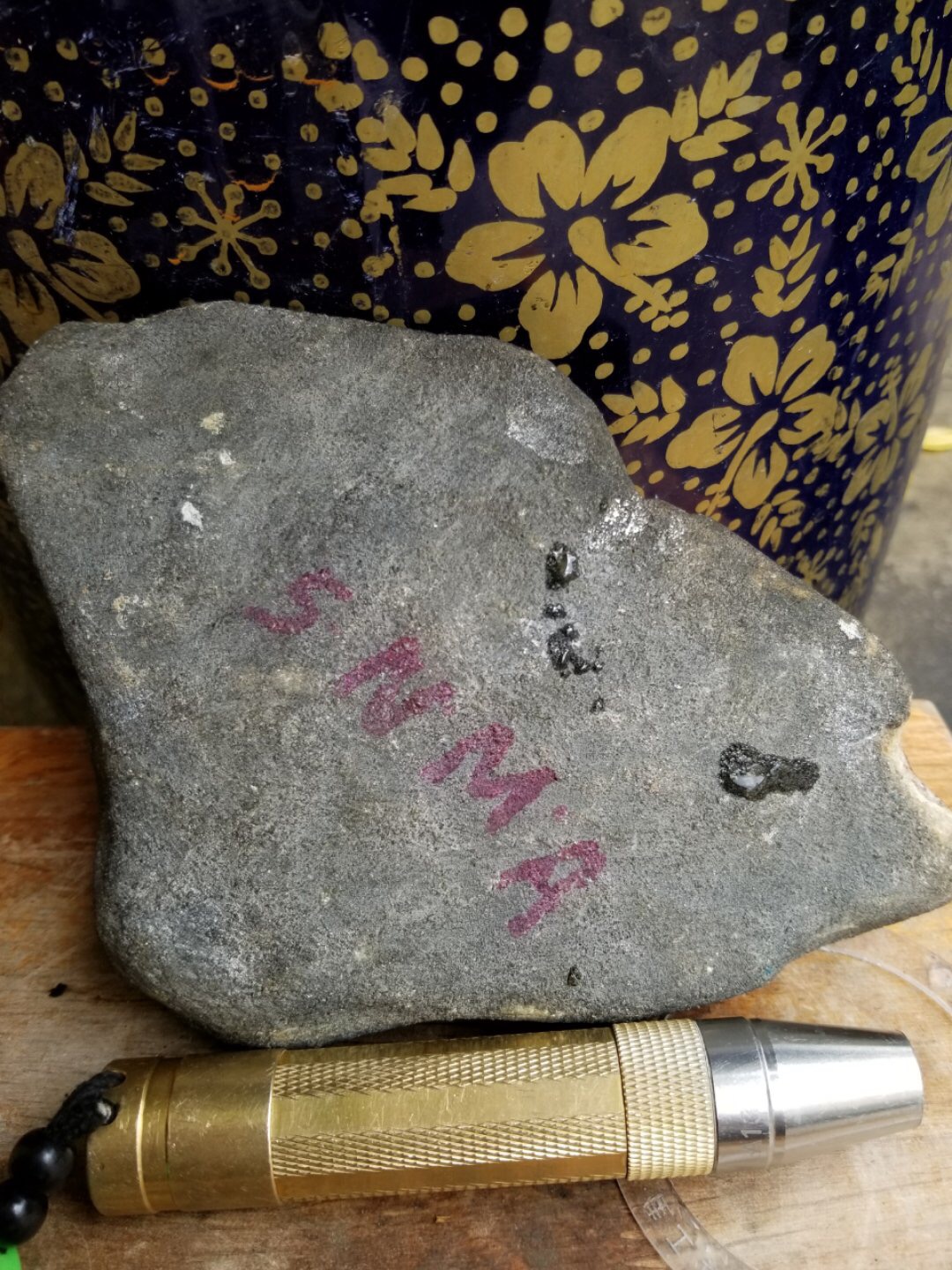 秒杀价1999得新货1.3公斤莫西沙明料冰飘花花活可以直接出