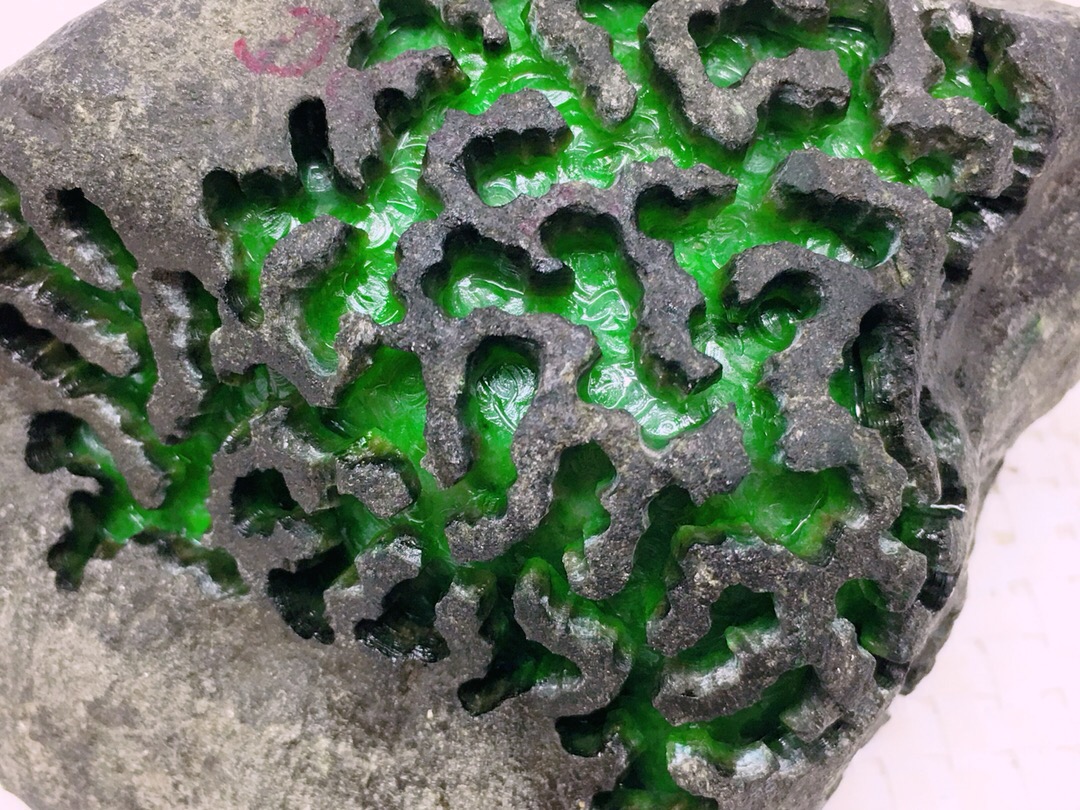 367克莫西沙开窗满色挂件大牌料整个料子大面积开窗开窗满色色