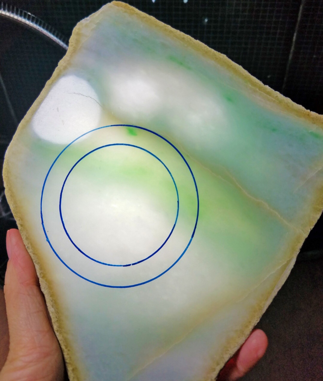 上新捡漏价5680得莫西沙改口手镯料0.96公斤底色带飘花