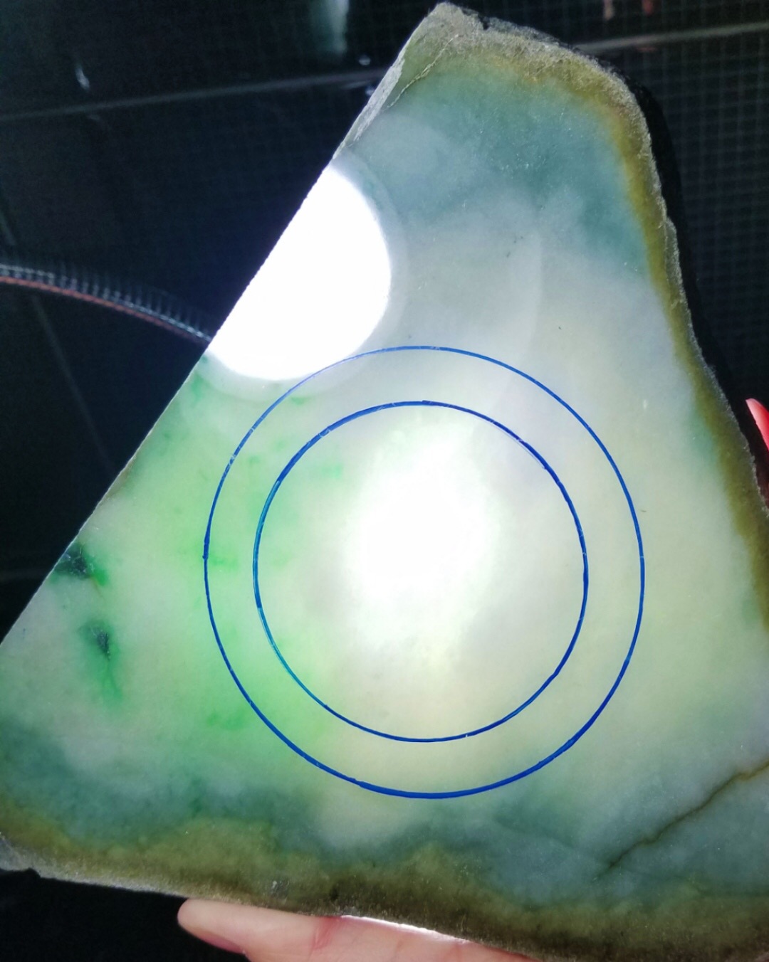 上新莫西沙改口手镯片料0.88公斤有底色飘绿花种老起胶水灵灵