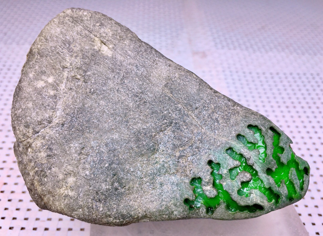 750克 10-9-6cm 莫西沙开窗满色阳绿手镯料 开窗满