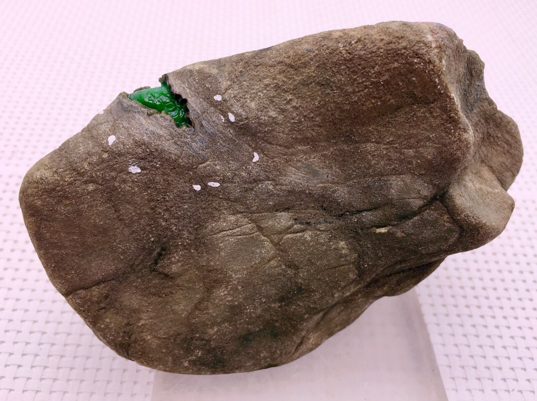 2.85公斤莫西沙开窗满色手镯料色带缠绕沿色带开窗满色表现色