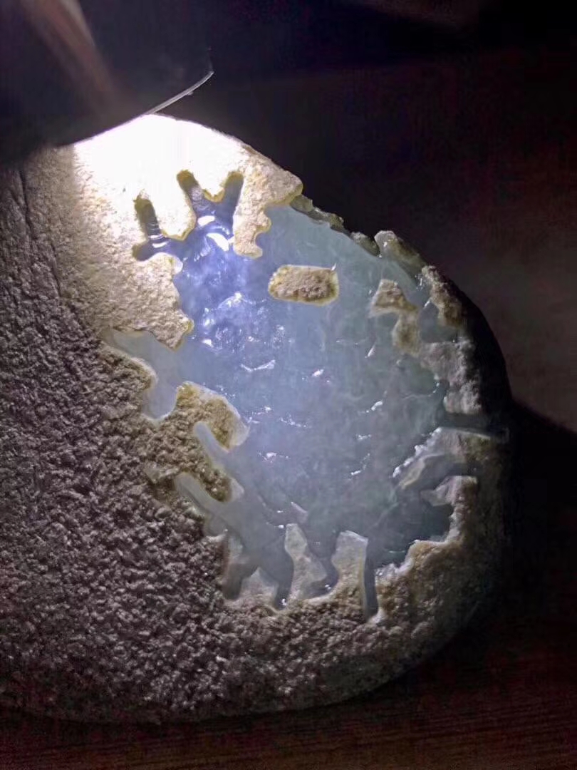 ZF634莫西沙开窗冰料不管是灯下自然光下都是冰感满满四六大