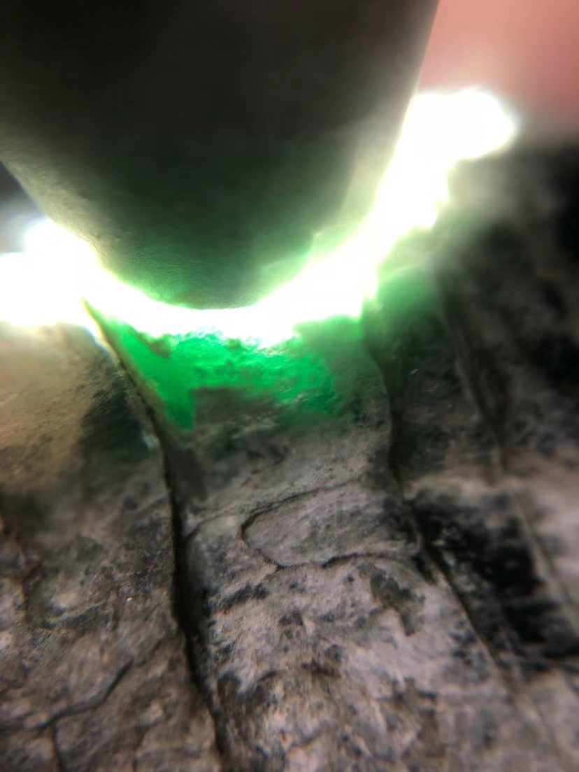 ZF855木那老蓝水全身脱沙冰蓝打灯肉细胶感十足戒面蛋面明显