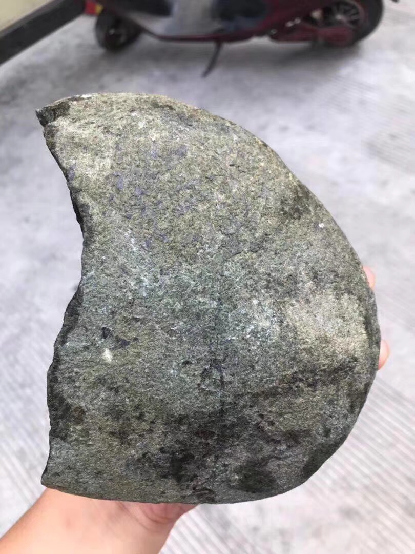 ZF772南齐开窗色料全身都是飘花手镯位置可见完整无裂纹无风