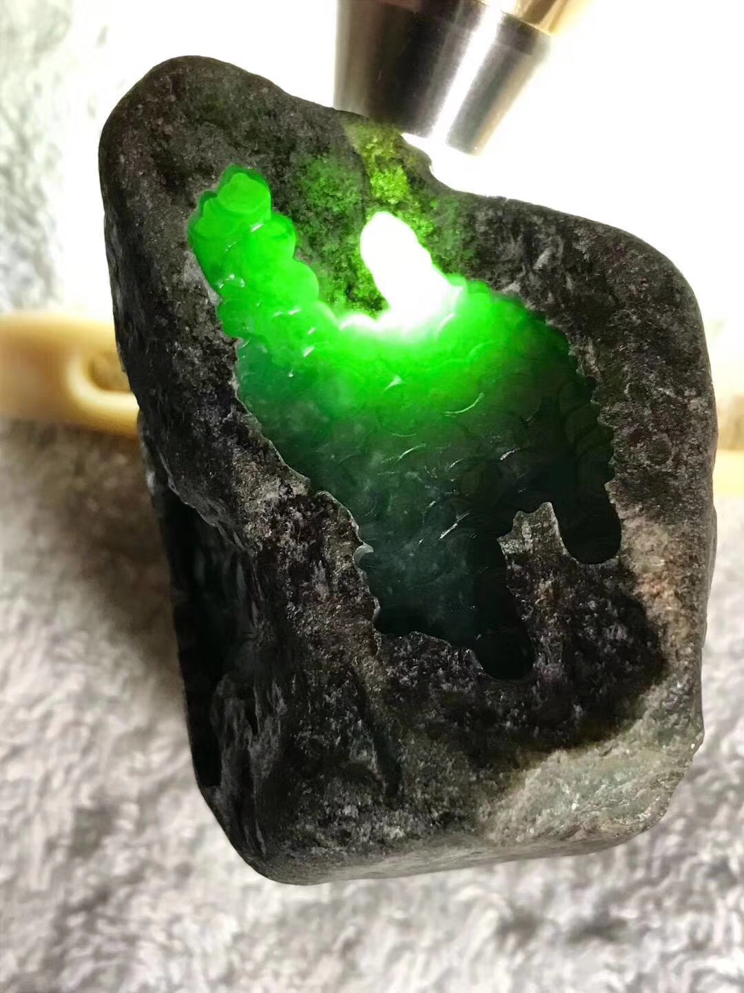 ZF609南齐满色挂件料全身360度开窗满色挂件吊坠戒面多个