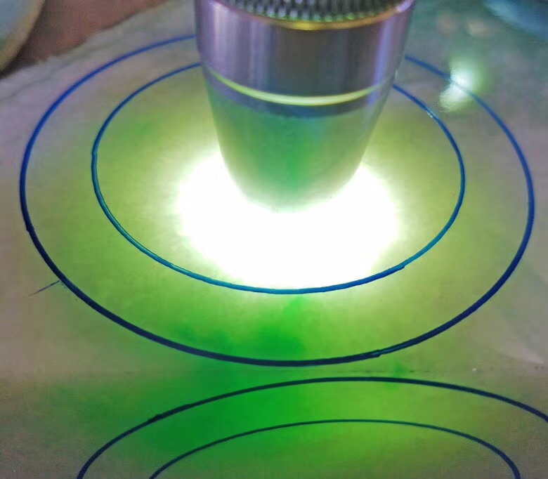 老坑南奇改口手镯明料3.92公斤底子干净清爽自然带底色飘阳绿