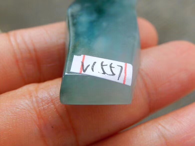 超值特价398得V1557冰糯飘花料种老通透飘花鲜艳最大尺寸