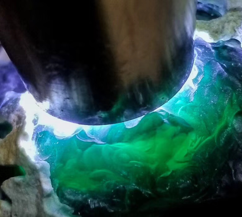 新货BV150莫西沙戒面料140克全身脱沙已开大窗冰蓝水底子