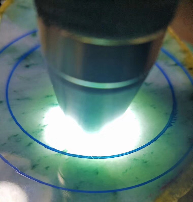 莫西沙改口手镯料2.20公斤种老满满飘小花灵性动人水灵水灵底