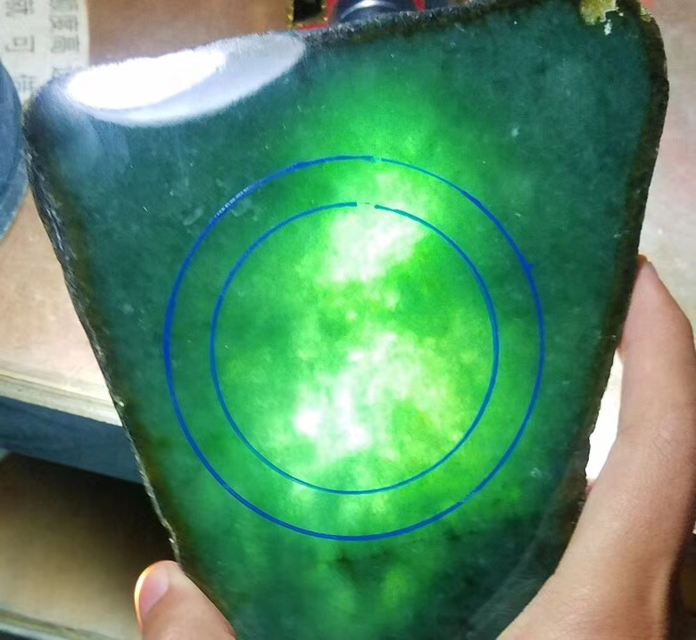 上新捡漏价3588得南齐精品手镯片料0.66老油青色泽饱满种