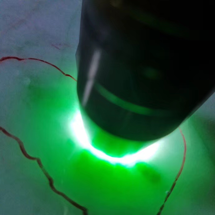 南奇改口手镯明料15.9公斤底子干净清爽自然带底色飘阳绿花满