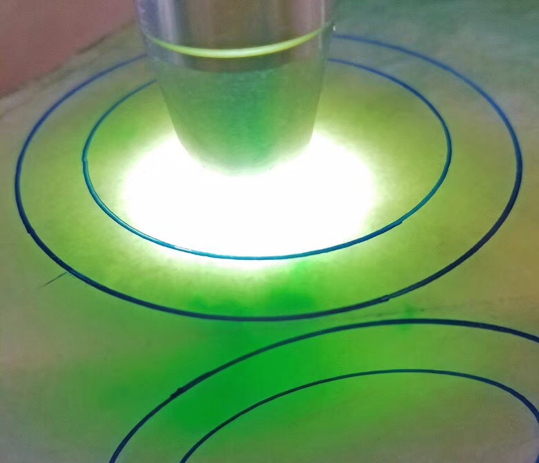 老坑南奇改口手镯明料3.92公斤底子干净清爽自然带底色飘阳绿