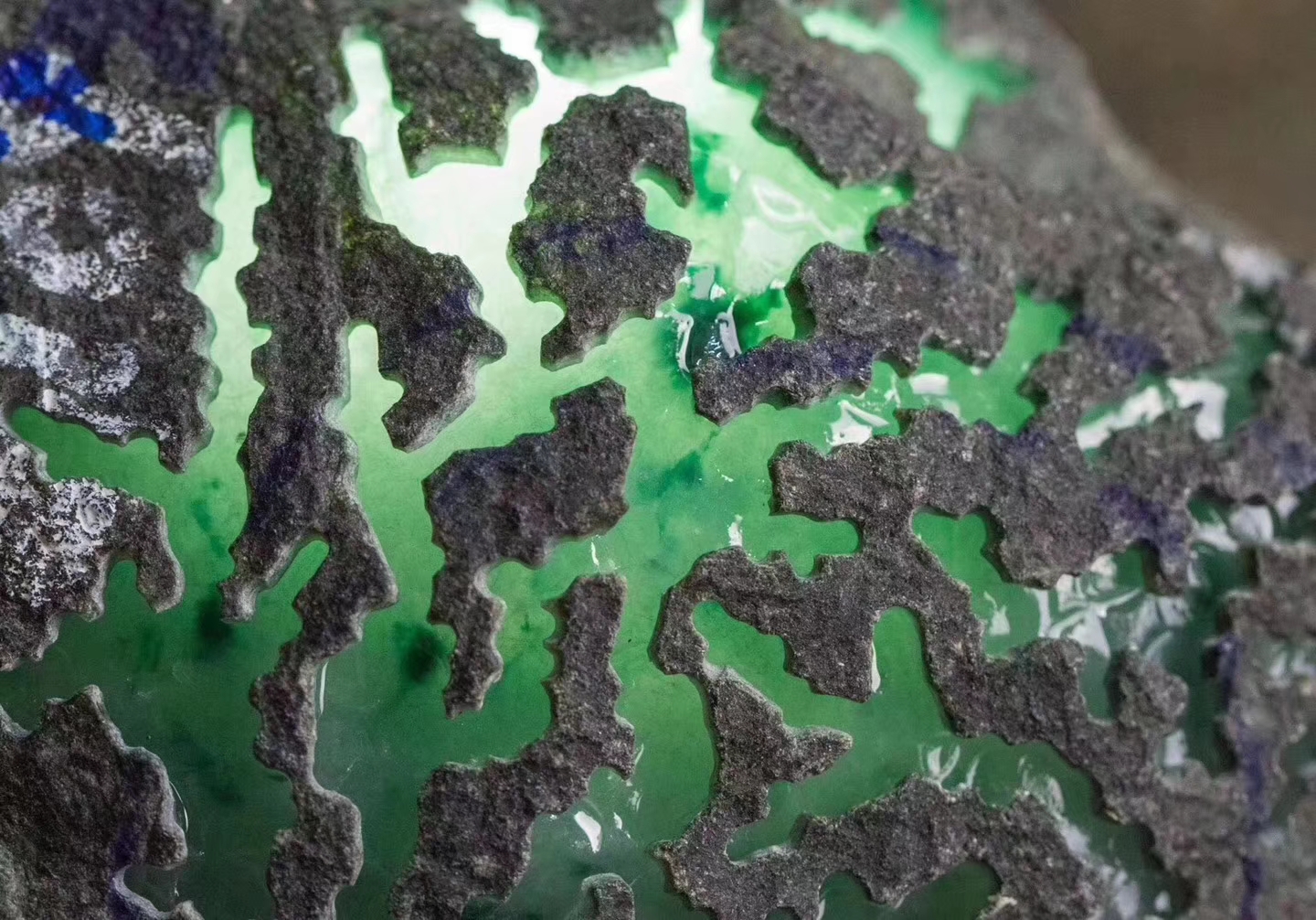 12-5-2编号QY1561kg莫西沙开窗冰飘花手镯料皮壳老