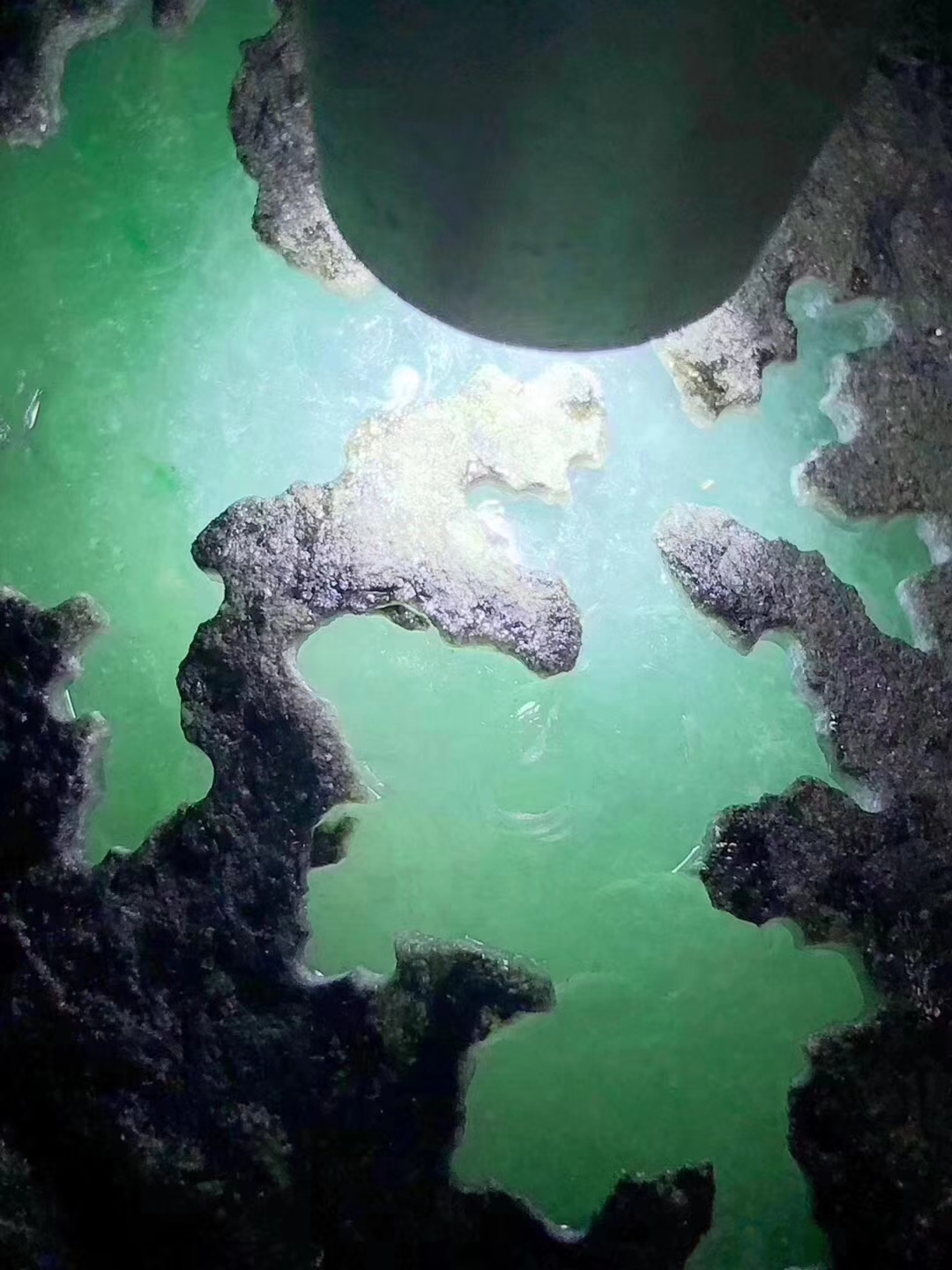 12-3-2号SG1332.43kg莫弯基开窗飘花手镯料大窗