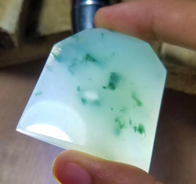 上新秒杀价2888得精品飘花牌子尺寸5.1/4.4/1.46