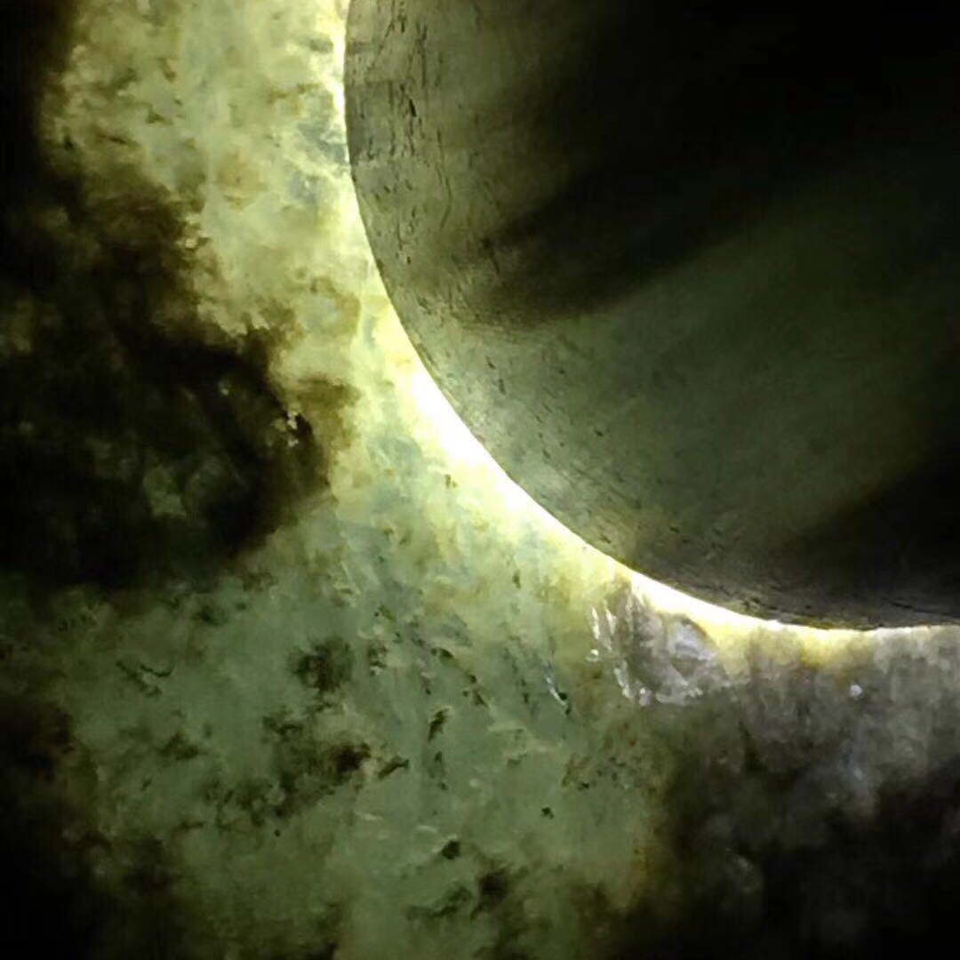 12-8-7、尺寸1.28公斤莫西沙冰晴料！老皮壳翻砂均匀细