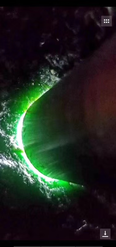 年底放福利暴富款来了猛料138公斤巨无霸老坑莫西沙全赌色料来