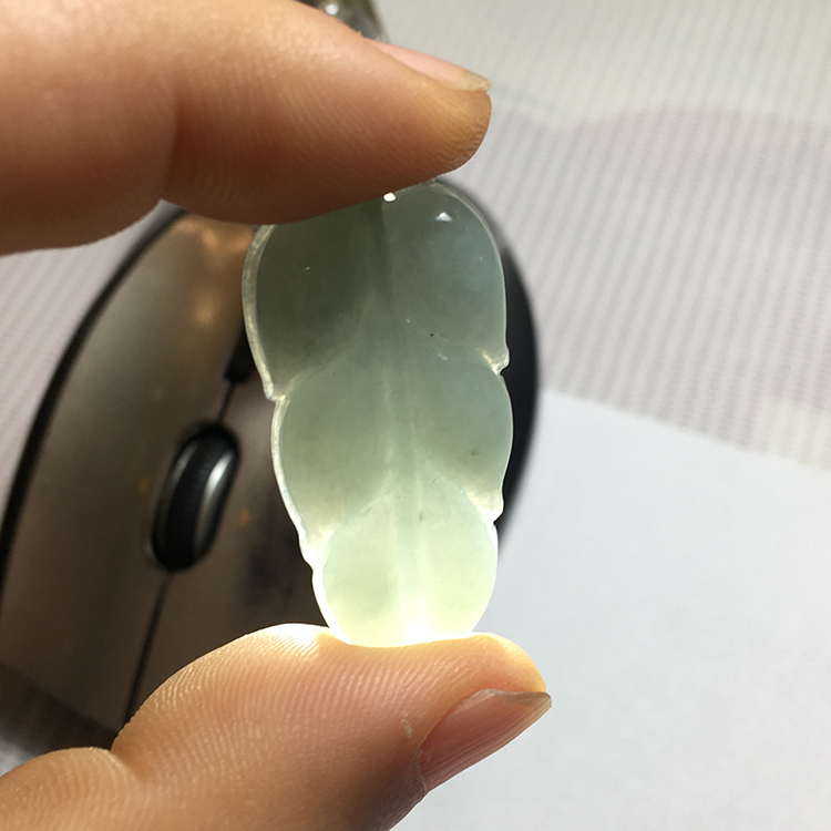 翡翠吊坠绿树叶子A货淡绿金枝玉叶情侣挂件重8克金枝玉叶非常适