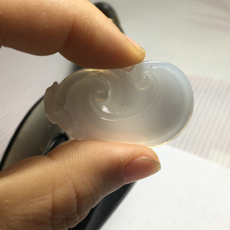 翡翠A货冰糯种淡绿如意玉坠男女款重12克如意如意按我心意快快