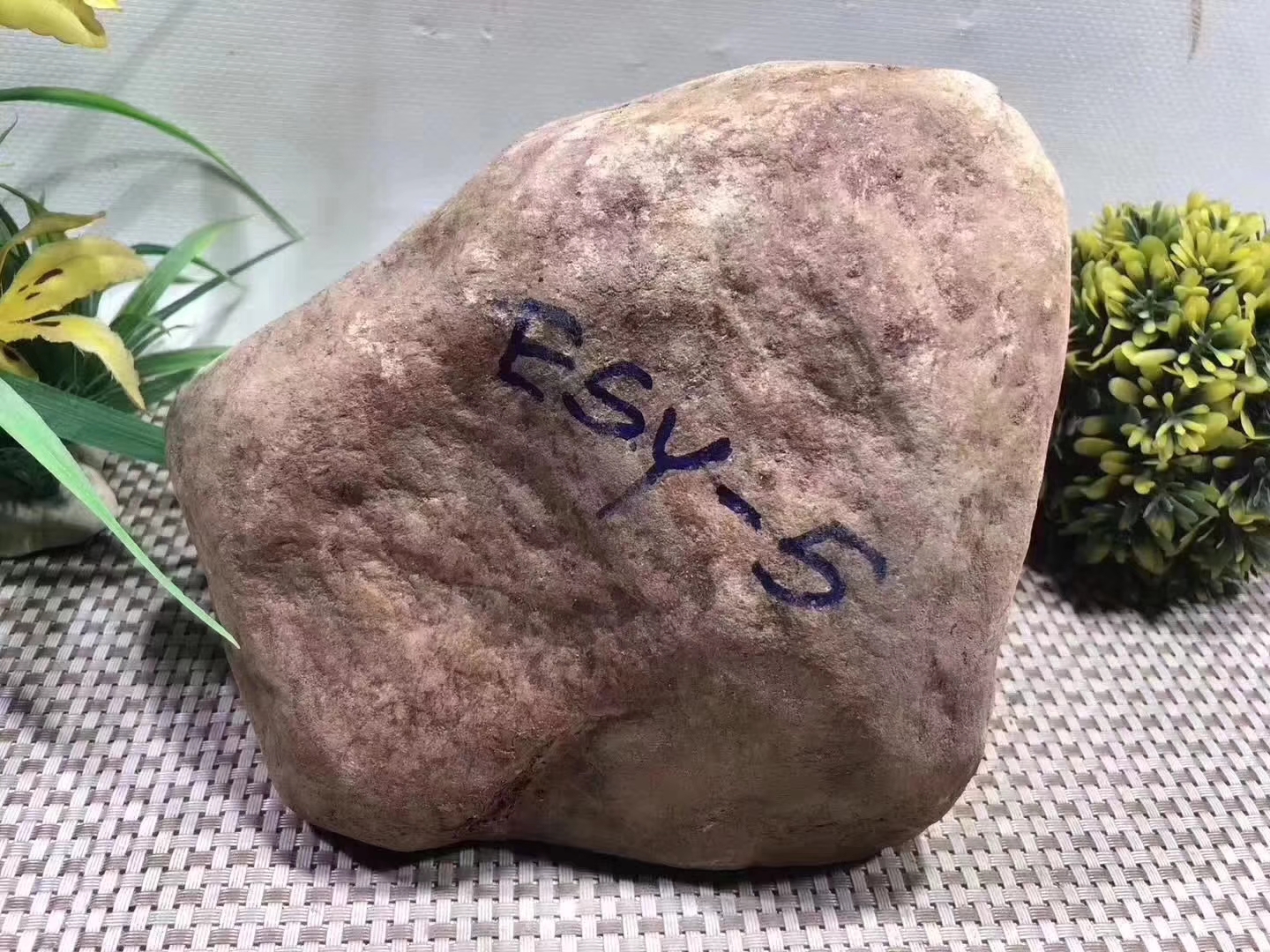 OW319-8.4kg百三桥全赌手镯料灯下起荧光通透皮壳紧致