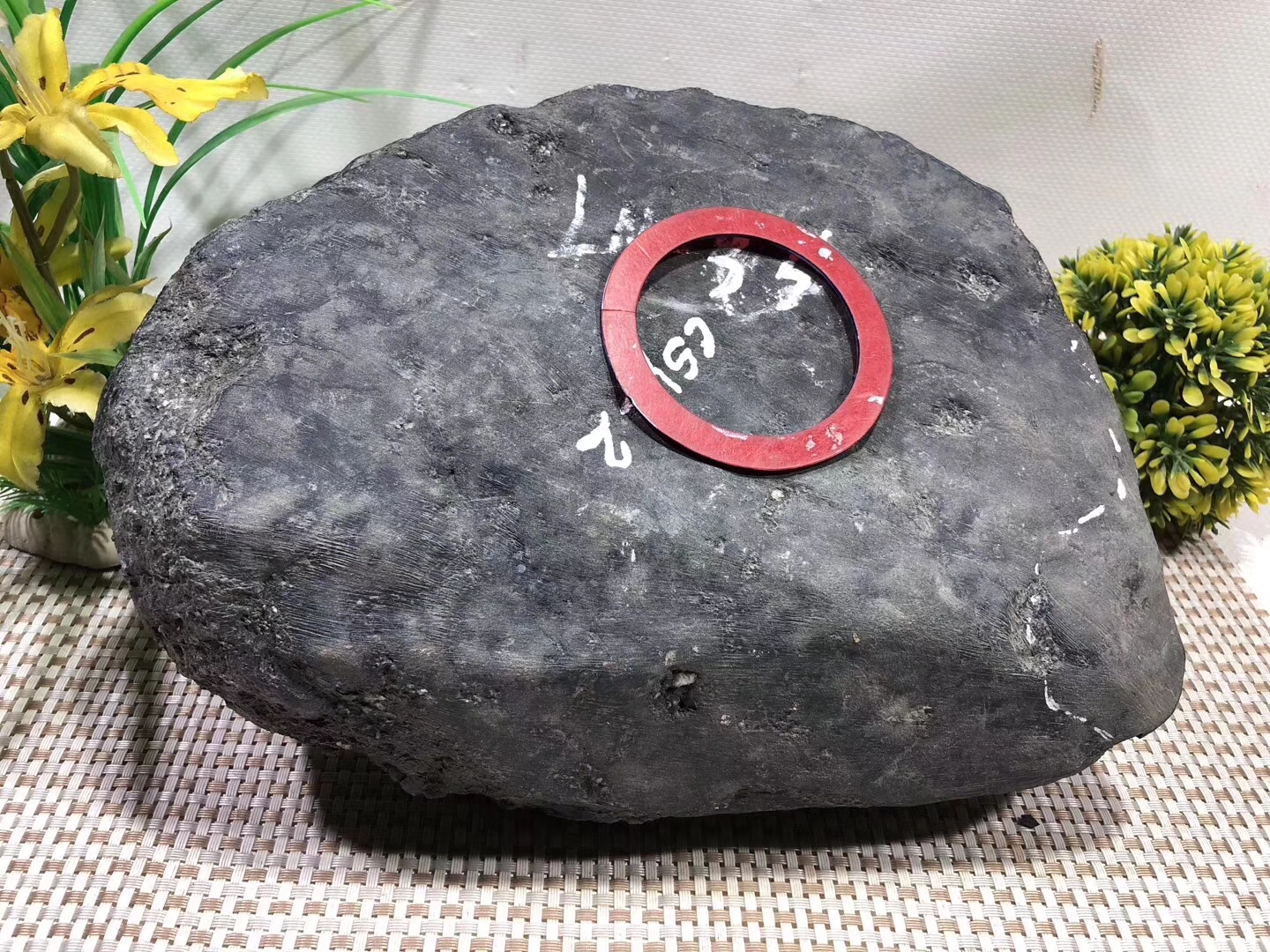 LN35-10kg莫弯基全赌手镯料表现水长皮壳紧实灯下带底色