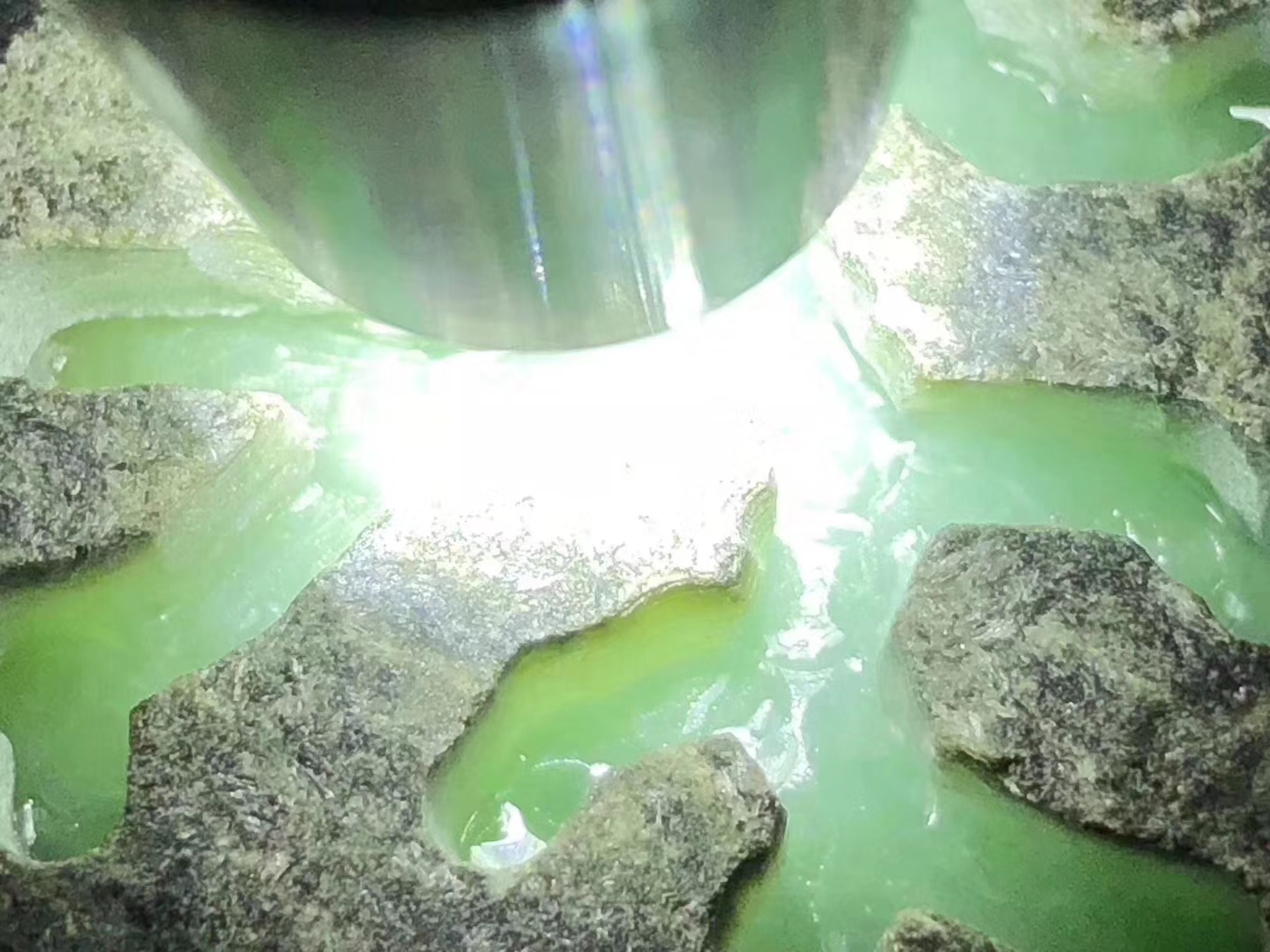 SG188-1.6kg莫西沙开窗手镯料皮壳超老翻沙均匀胶感足