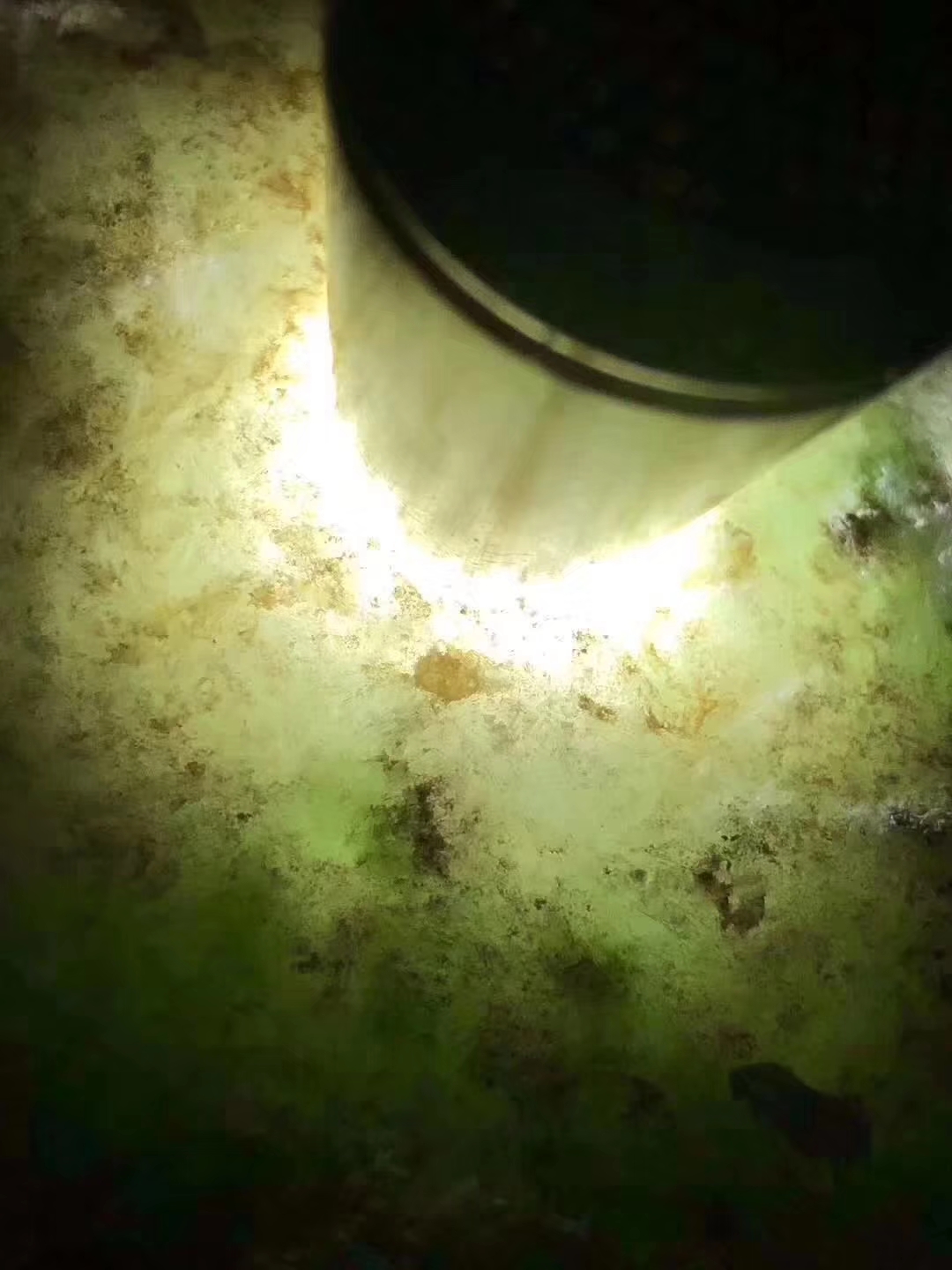 OW410-25kg街对角全赌飘花手镯料皮壳紧致整体表现水长