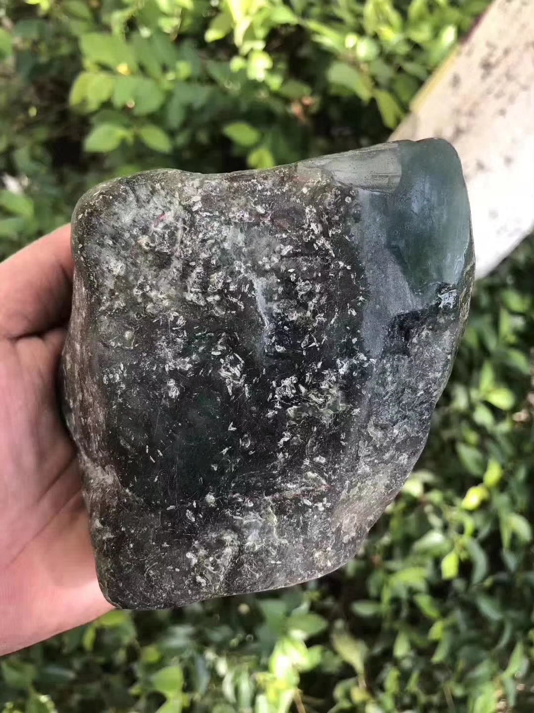 JW84-1kg会卡擦口冰飘花品相好皮壳老擦口大起荧起胶灯下