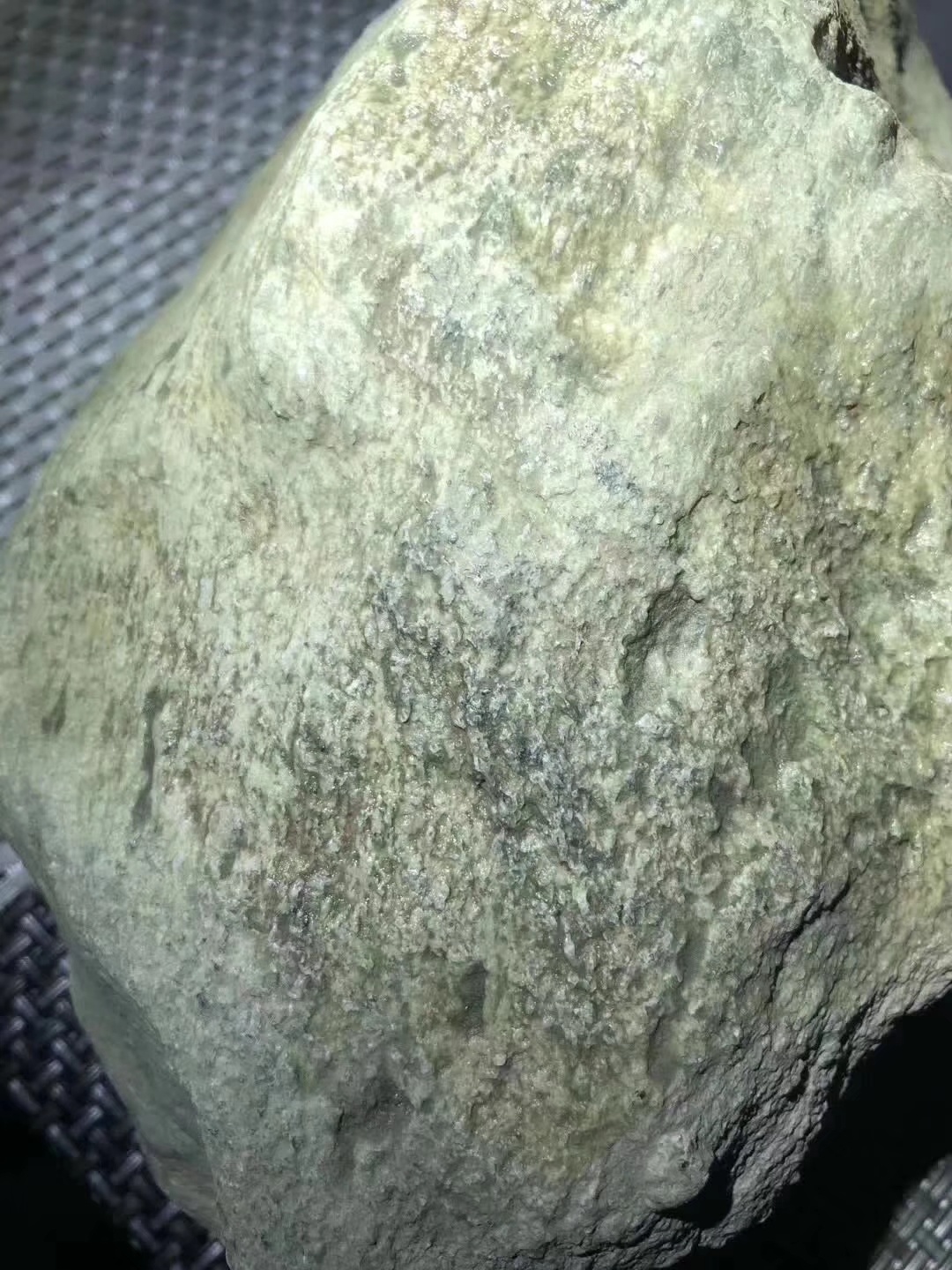 JW37-4.5kg莫西沙脱沙全赌冰种飘色手镯料皮壳紧致大面