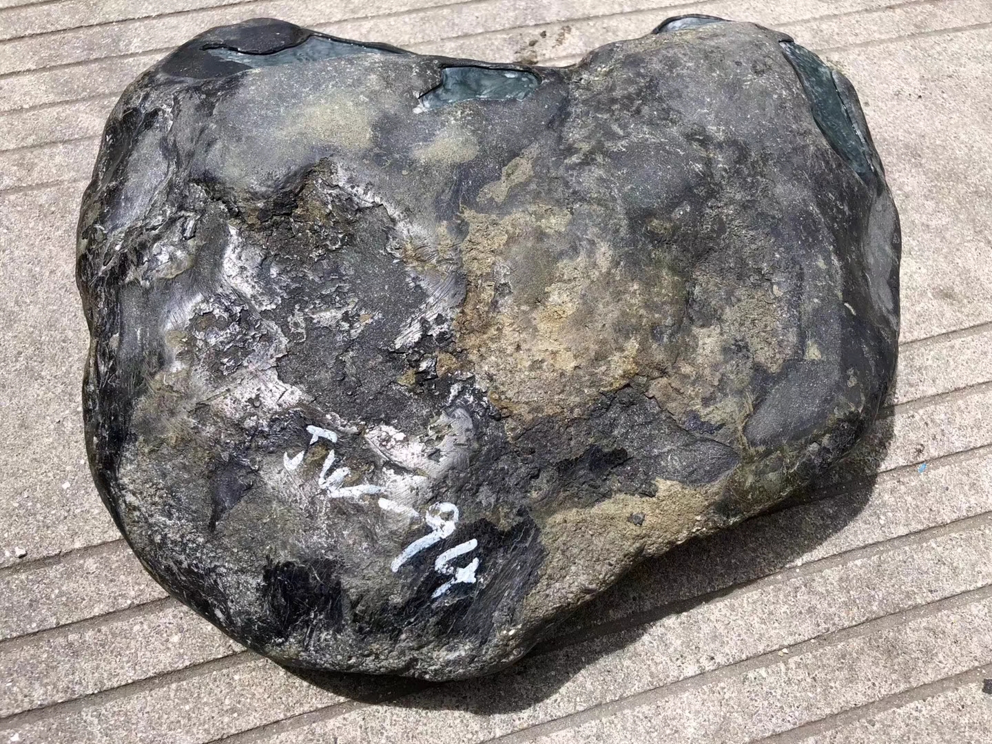 11kg莫弯基开窗冰晴手镯料品相完整皮壳超老杠味足开窗面积大