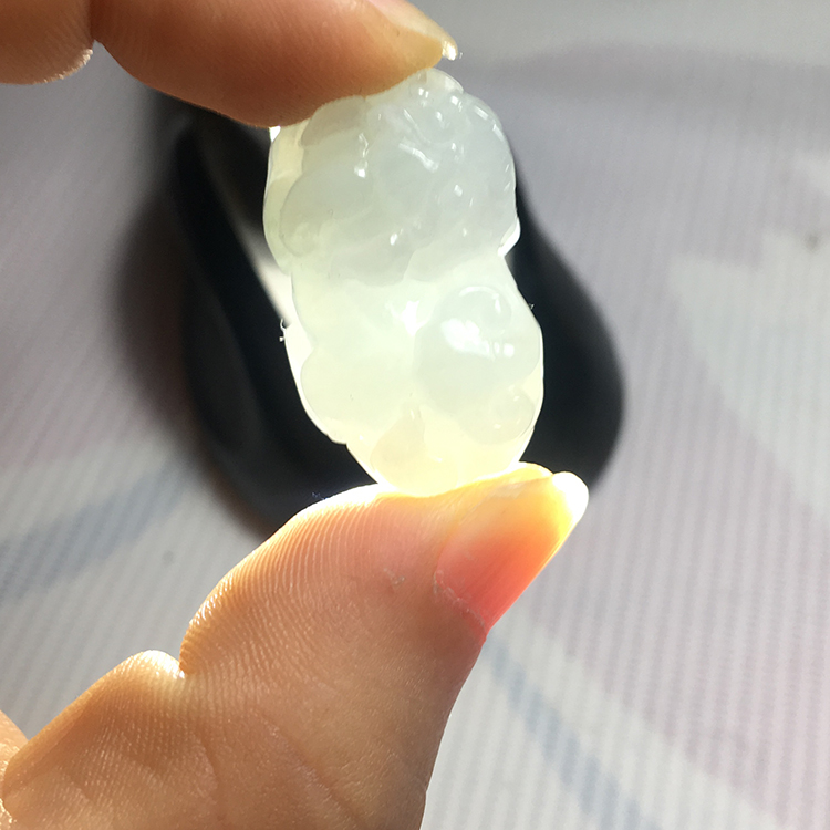 糯种糯化翡翠貔貅吊坠玉石瑞兽a货玉器挂件玉坠重14克中国古代