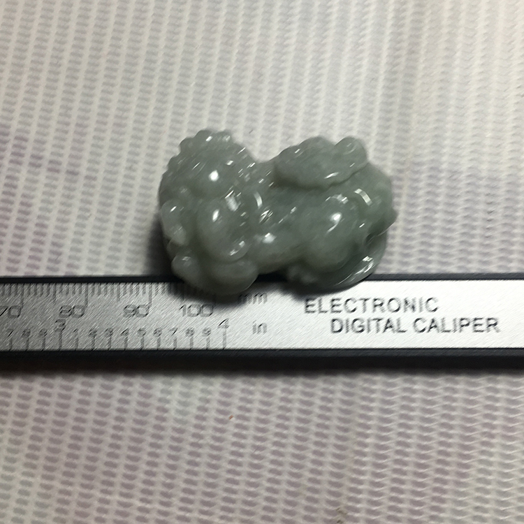 糯种翡翠貔貅吊坠玉石瑞兽a货玉器挂件玉坠重24克中国古代风水