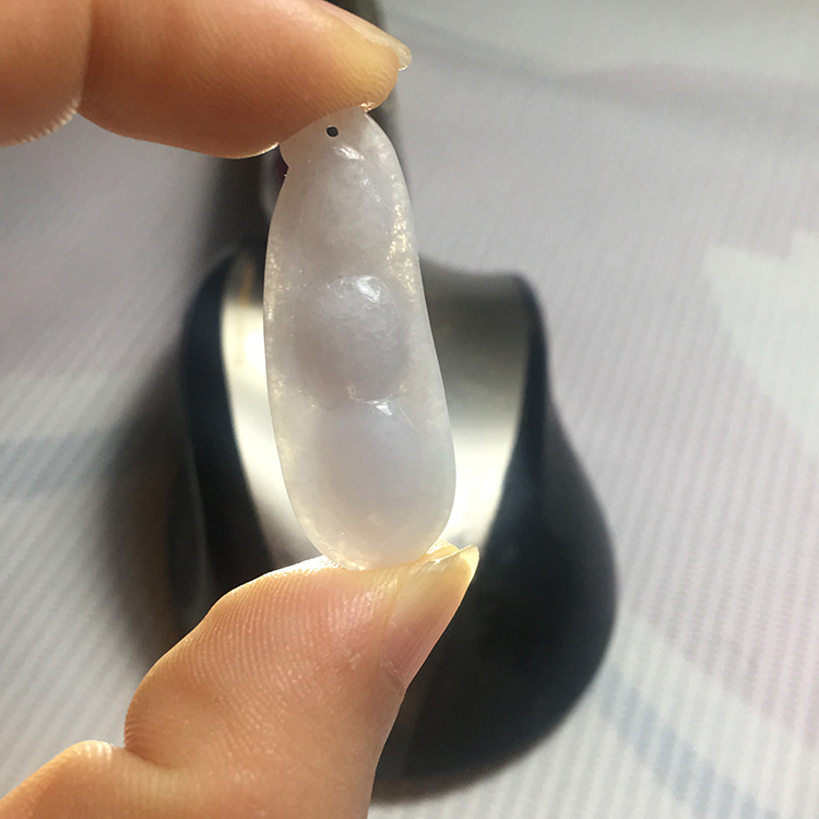 翡翠紫罗兰紫色吊坠挂坠女士福豆糯种重5克