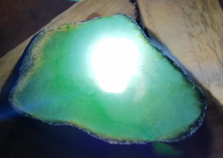 上新莫西沙精品小料小的5.9/4.9/0.630克大的6.9