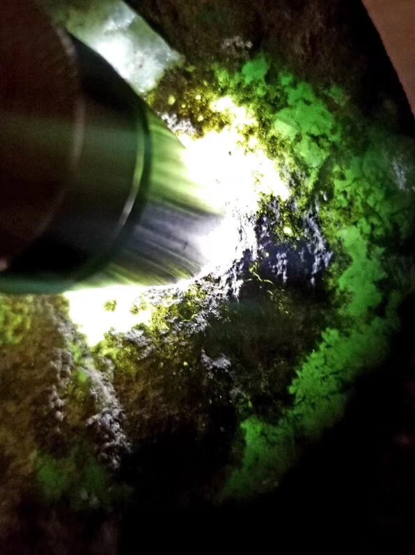 年底放漏秒杀新货2.75公斤莫西沙老断口冰晴手镯料这个料子不