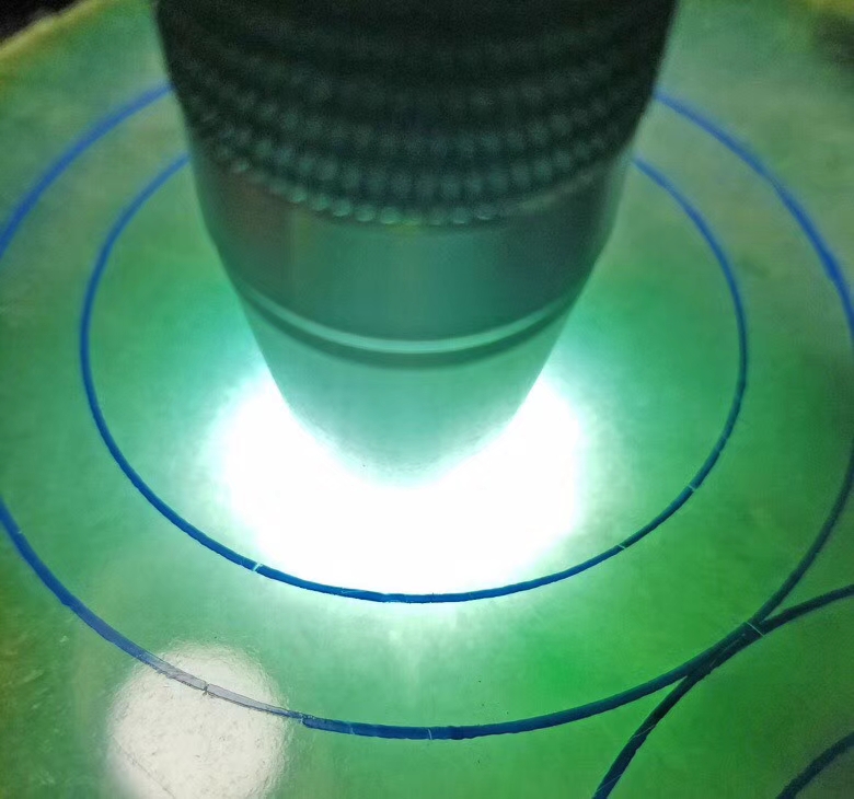 莫西沙改口手镯料5.12公斤底色飘色花肉质细腻冰透冰透的切面